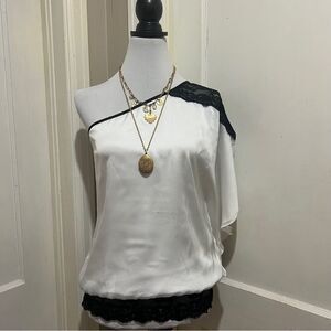 Studio Y Black and White One-Shoulder Blouse